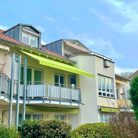 Appartement Fischerstrasse - Modern Und Seenah Mit Wohlfuehlcharakter Langenargen